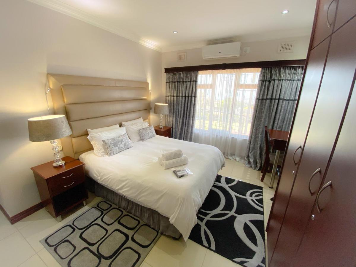 The Meritus Guest House Westville Exteriör bild